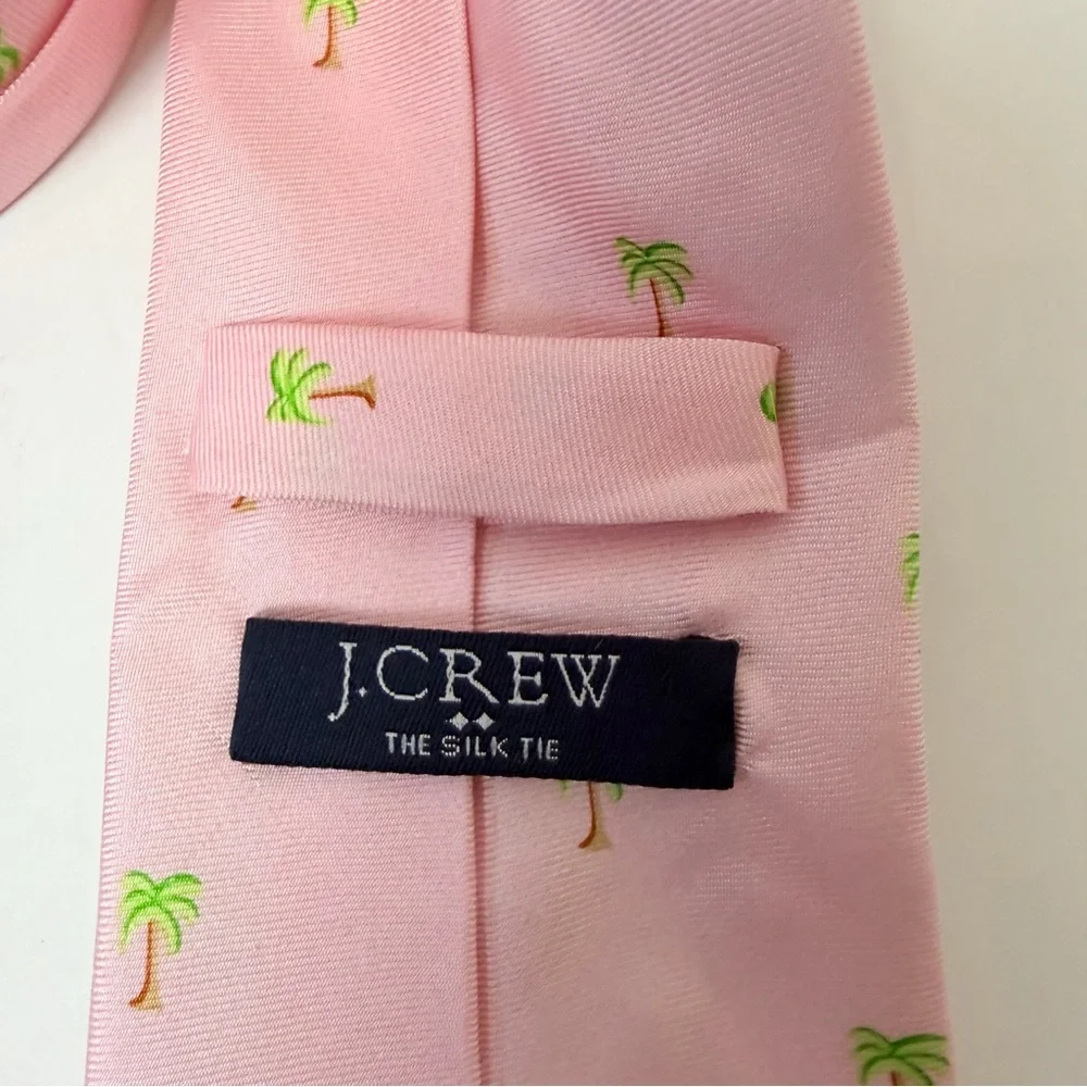 J. Crew The Silk Tie Pink with Green Palm Trees 100% Silk‎ Tie